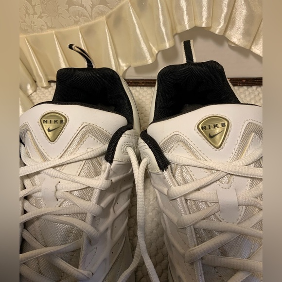 NIKE WOMENS RUNNING WORK OUT WALKING SNEAKERS - Picture 13 of 16